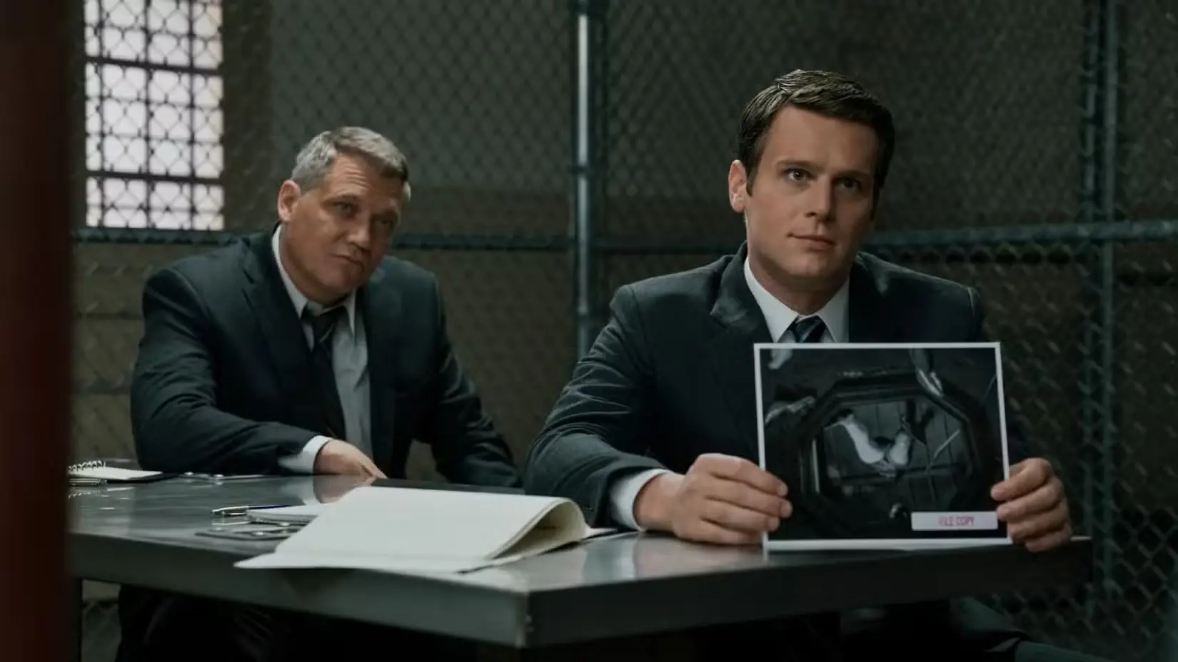 ۸ اقتباس تلویزیونی برتر از کتابهای غیرداستانی| از Orange Is the New Black تا Mindhunter