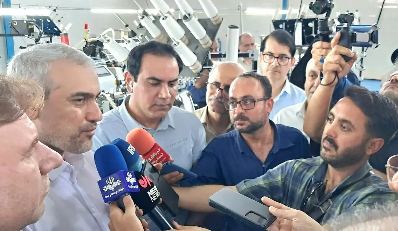 مدنیزاده: شبکه بانکی زنجیره تولید در منطقه آزاد بوشهر را تکمیل کند