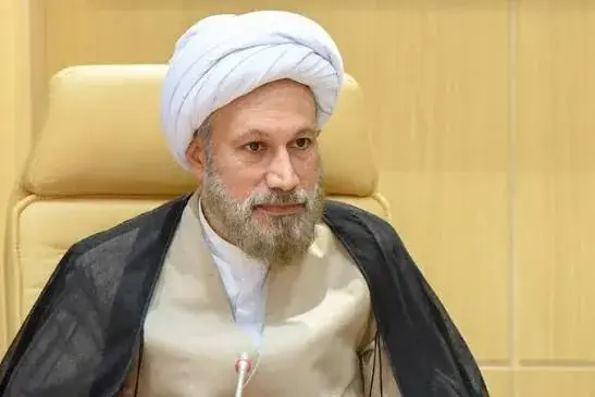 امام جمعه شیراز: وحدت شیعه و سنی در سیره پیامبر(ص) ریشه دارد