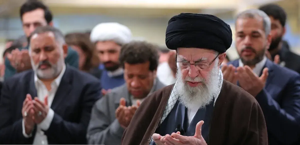  تصاویر دیدار شاعران با رهبر انقلاب