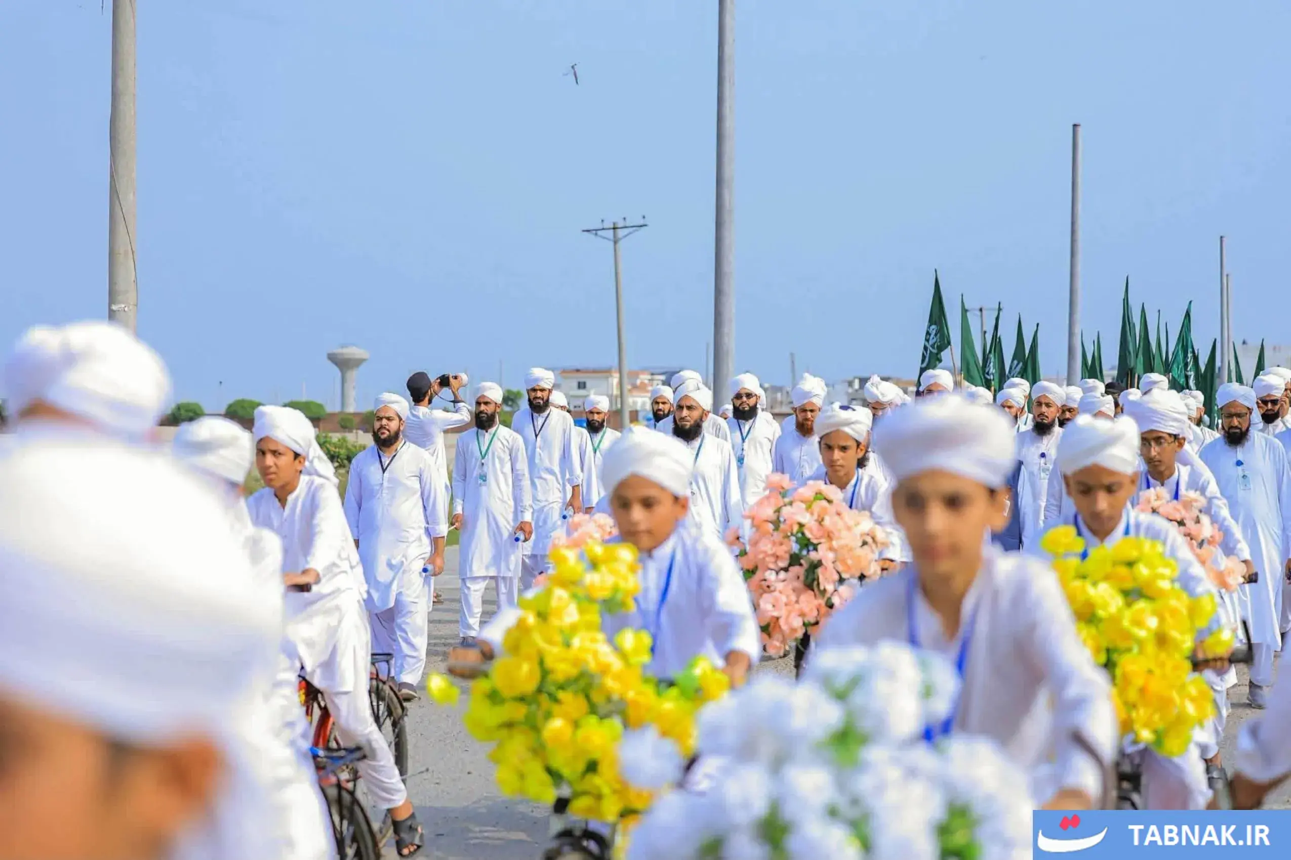  عکس: مراسم میلاد پیامبر اکرم(ص) در گوجرانواله پاکستان