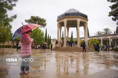 گردشگری زیر باران بهاری شیراز