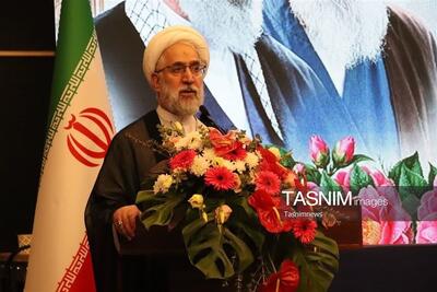 آمریکا مجسمه ظلمجهانی است/ امام شهید مصداق کامل عدالتخواهی بود - تسنیم