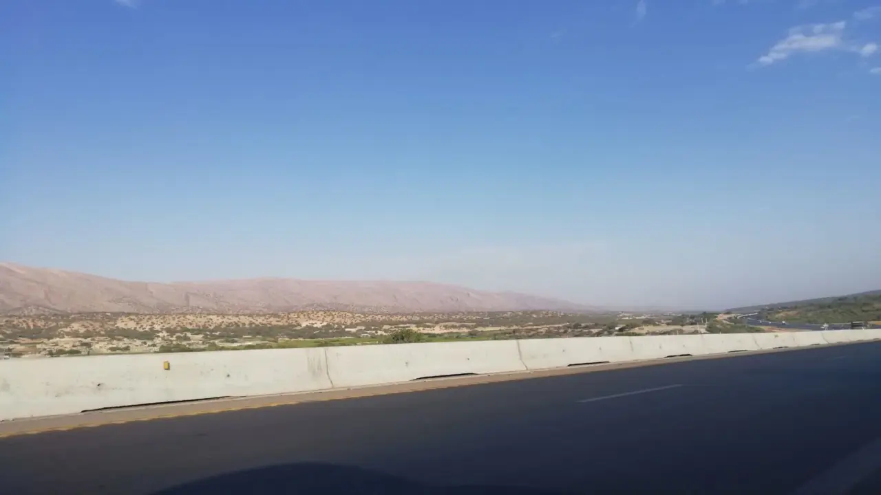  نصب روشنایی در آزادراه شیراز - اصفهان درخواست گردشگران شد