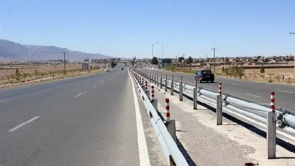 بازدید معاون وزیر راه از روند اجرای جاده بندرعباس–کهورستان–لار