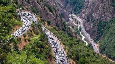 ترافیک در محورهای چالوس و هراز سنگین است