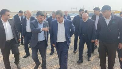 بازدید رئیس کل بانک مرکزی از واحدهای صنعتی دزفول؛ بررسی میدانی مشکلات تأمین ارز و موانع تولید