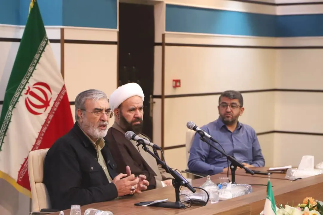 آمریکا که به دنبال براندازی ایران بود؛ به بازکردن تنگه هرمز راضی شده!