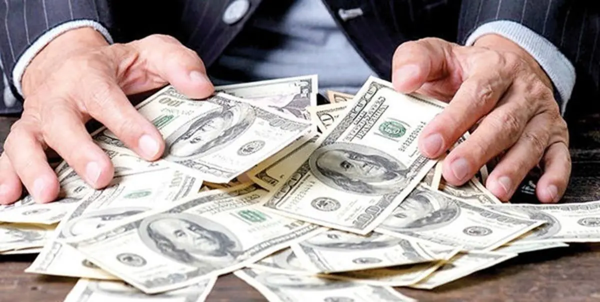 تلاش بانک مرکزی برای کنترل قیمت دلار؛ مداخله با نرخ توافقی کلید خورد