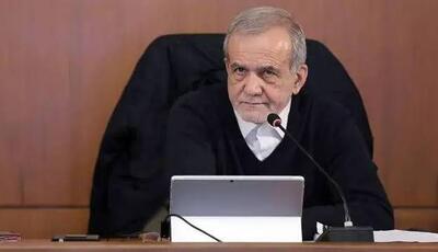 پزشکیان افزایش نجومی را تکذیب کرد؛ نرخ سوم قیمت بنزین بیش از ۱۰ هزار تومان نخواهد شد | آخرین خبر