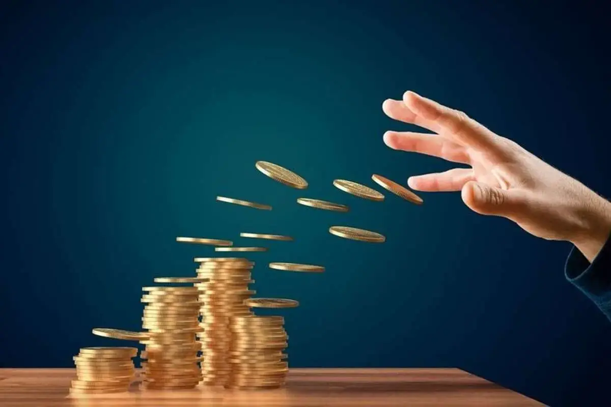  پاداش و تنبیه در محیط کار؛ کدام یک انگیزه کارکنان را بیشتر می‌کند؟ / تأثیر تشویق و تنبیه بر عملکرد، بهره‌وری و رضایت شغلی / چماق یا هویج؟