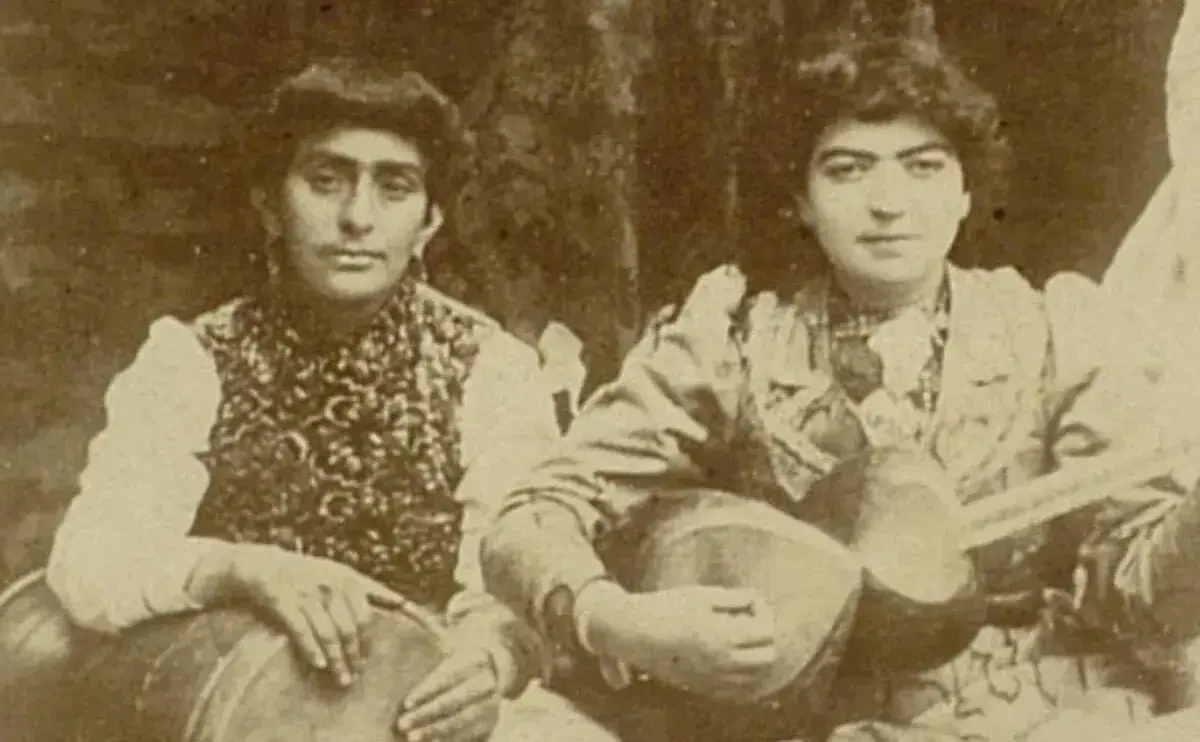  تصویری از زنان نوازنده و رقاص در دوران قاجار