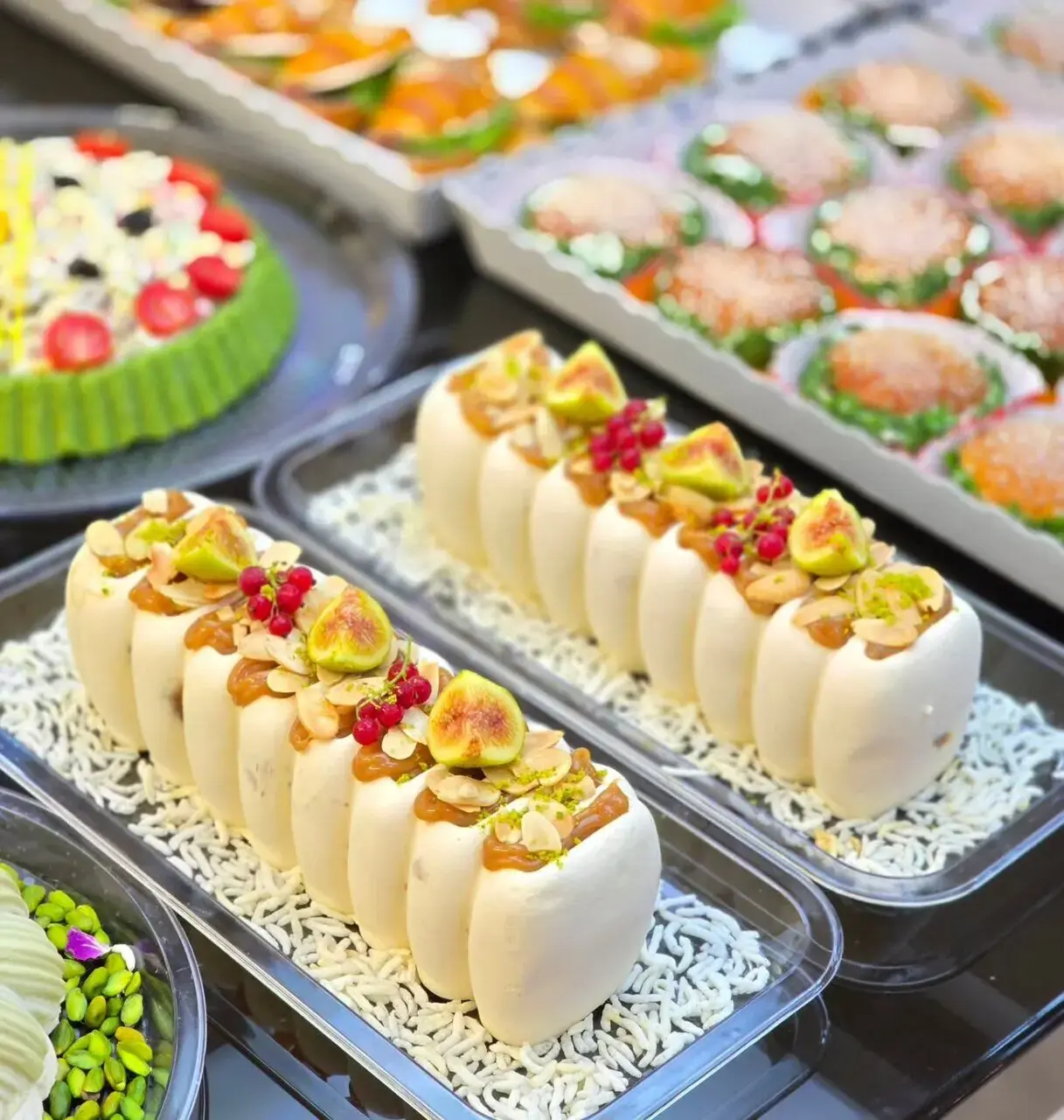  طرز تهیه دسر خامه ای ناپولی