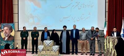  فرماندار شهرستان پردیس: اقتدار و امنیت امروز ایران اسلامی، حاصل فداکاری و جانفشانی شهدا است
