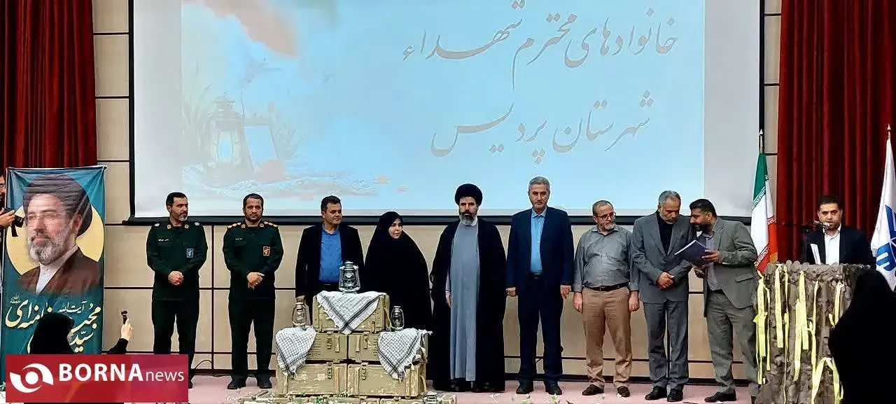  فرماندار شهرستان پردیس: اقتدار و امنیت امروز ایران اسلامی، حاصل فداکاری و جانفشانی شهدا است