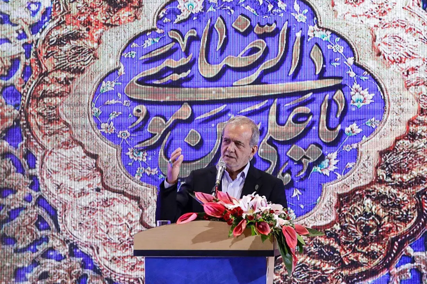 پزشکیان: موظفیم فرصت رشد و بالندگی جوانان را فراهم کنیم