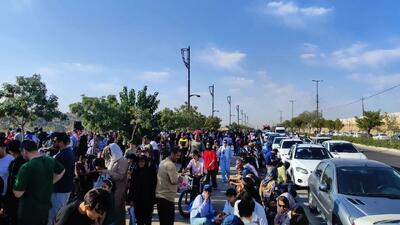  همایش بزرگ پیاده روی خانوادگی بمناسبت روز قزوین برگزار شد
