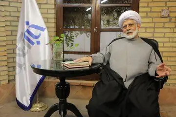 فعال اصلاح طلب: کسانی که شعار میدهند ما نباید صلح کنیم، حتی یک روز هم در جنگ نبودند و جنگ را اصلا ندیدهاند/ در تفاهم نمی شود ۹۰ درصد منافع و خواسته های ما تأمین شود