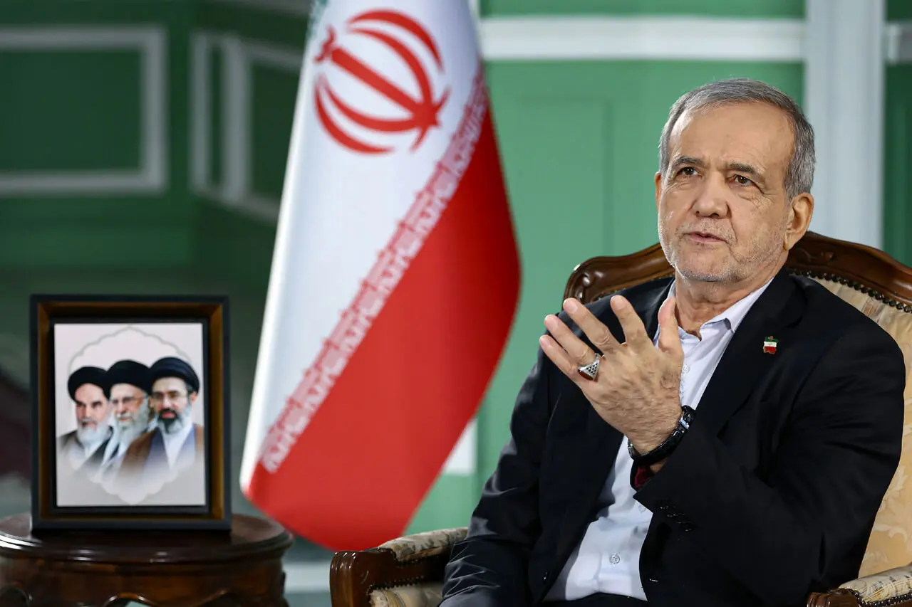 پزشکیان: ۹ بند تفاهمنامه اسلام آباد تعهدات آمریکاست/ به گفتگو ادامه خواهیم داد، اما.../ کسانی که دستی در آتش ندارند تحلیلهای خود را در جیب خود بگذارند