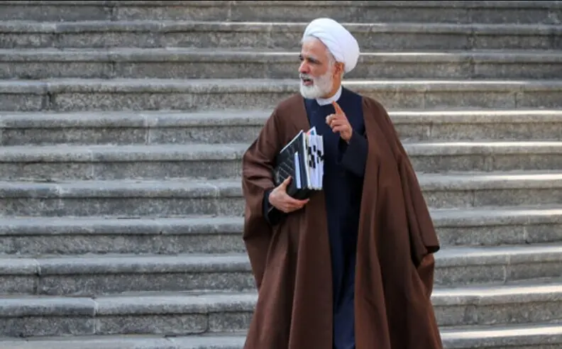 مجید انصاری: جای تأسف است برخی هملباس من به مذاکرهکنندگان تهمت میزنند/ کسانی هم که شاید به نظام هم اعتقاد نداشته باشند در برابر دشمن به میدان آمدند