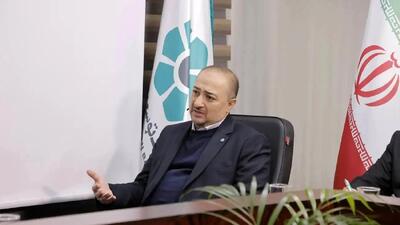 آیا کالابرگ سیاستی پوپولیستی است؟ | سرزعیم: به جای اختصاص یارانه به بنزین یا هزاران کالای دیگر، باید حمایتها به شکل مستقیم به افراد پرداخت شود