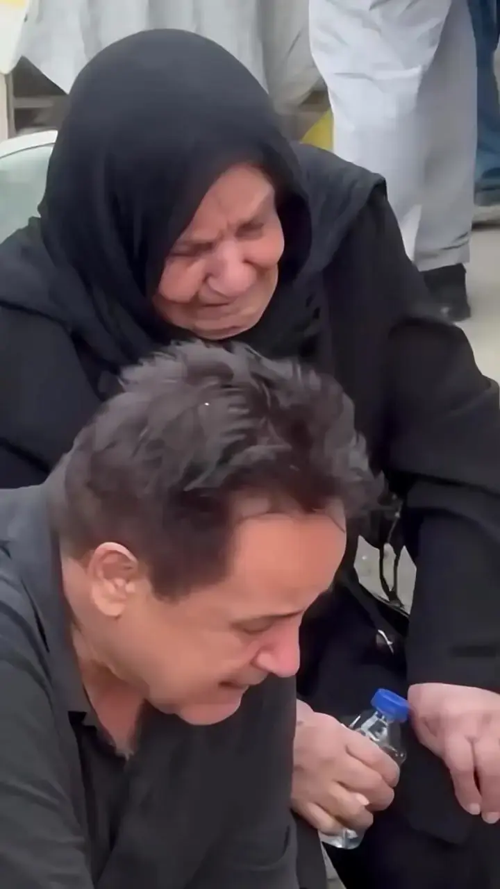 اشک و بیقراری مادر اکبر عبدی در روز تولد سلطان کمدی ایران