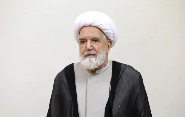  کروبی: امام ۱۰ سال در تهران بود اما یک خانه برای خودش نخرید