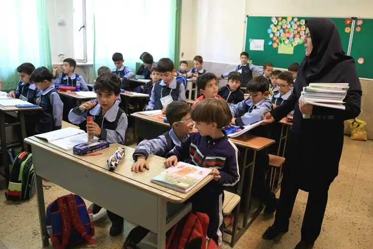 پرورش اخلاقی در مدرسه؛ ضرورتی مضاعف در عصر بحران، جنگ و هوش مصنوعی