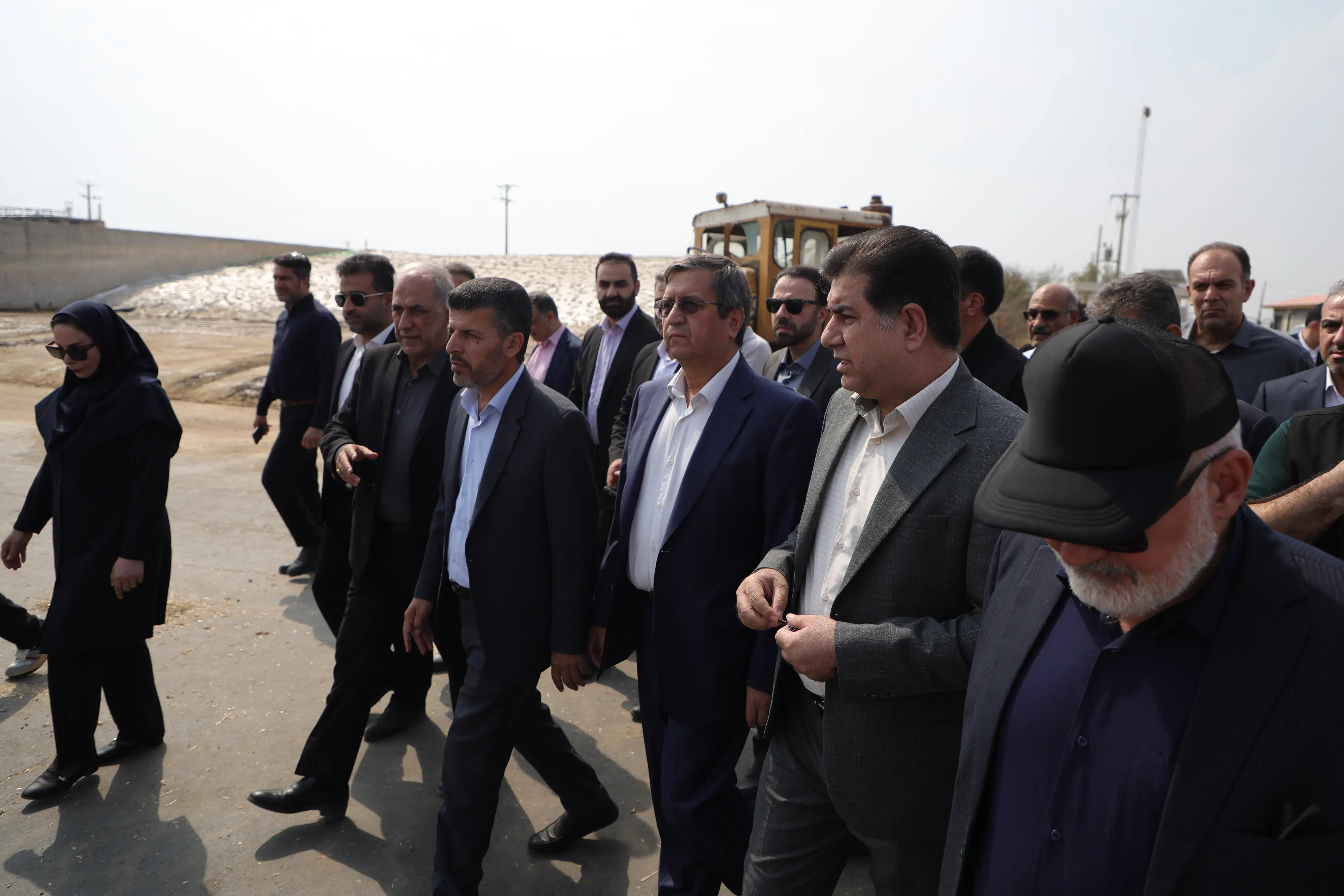  گزارش تصویری سفر رییس کل بانک مرکزی به خوزستان
