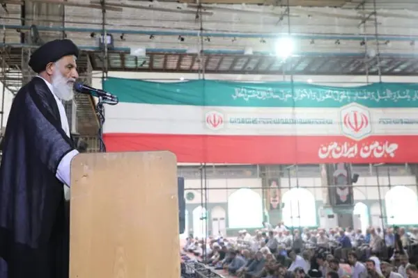 وحدت و انسجام ملی رمز پیروزی در برابر توطئههای دشمن است