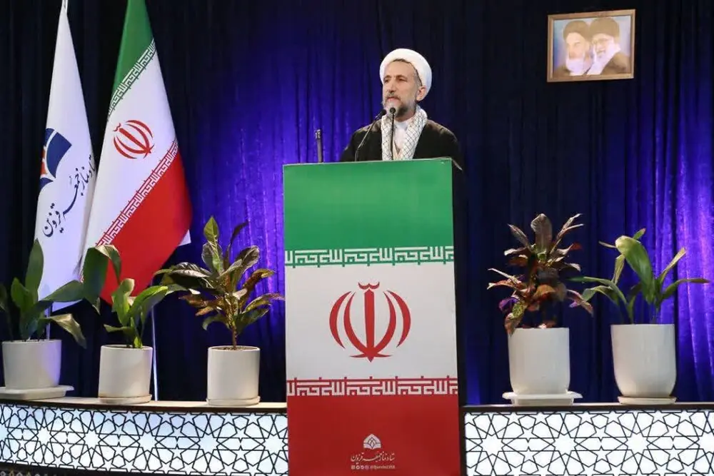 امام جمعه قزوین: رها بودن فضای مجازی عقلانی نیست