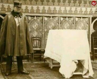 عکس/ جسد احمدشاه قاجار در مسجدی در پاریس پیش از اعزام به کربلا؛ سال ۱۳۰۸