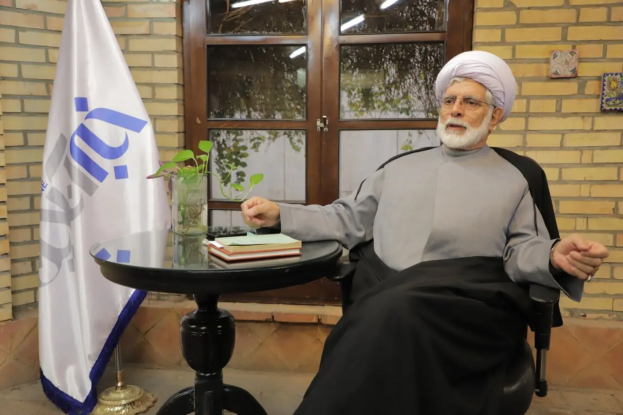 رهامی: کسانی که شعار میدهند نباید صلح کنیم، حتی یک روز هم در جنگ نبوده اند/ افرادی که با جنگ مخالفند دو دسته هستند