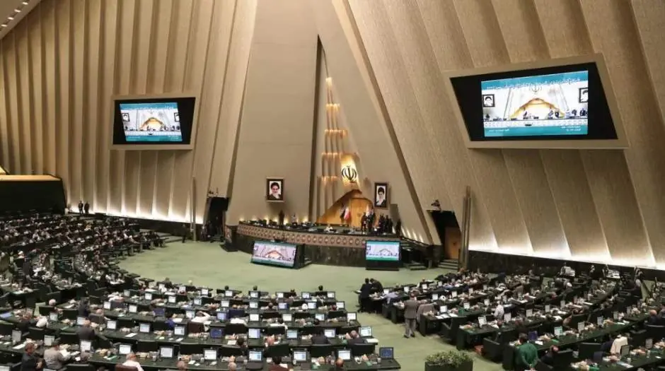  نماینده مجلس: ترمیم حقوق‌ها در نیمه دوم سال بعید است - مردم سالاری آنلاین