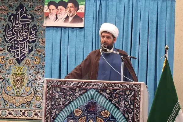 ملت ایران در برابر فشار اقتصادی دشمن تسلیم نخواهد شد