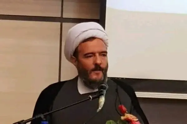  خورشیدی: پیامبر(ص) الگوی ما در اخلاق، مهربانی و وحدت است