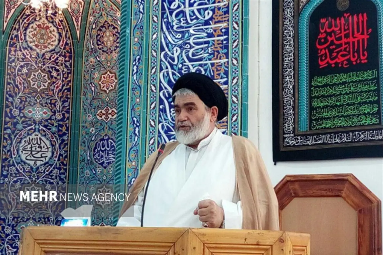  امام جمعه چابهار: نارسایی‌ها را خوراک تبلیغاتی دشمن نکنیم