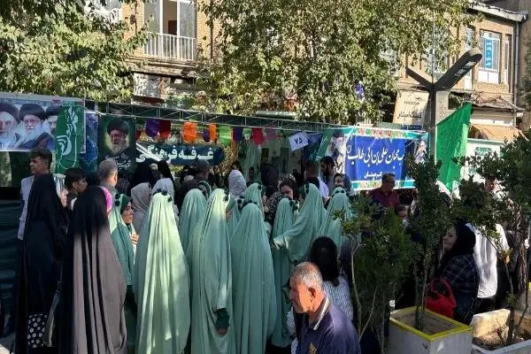  عشق به پیامبر(ص) محور حضور مردم در مهمانی امت احمد سنندج