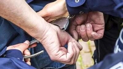 پایان 4 ماه فرار پسر جنایتکار / پدر 65 ساله در آرایشگاه قربانی خشم پسرش شد