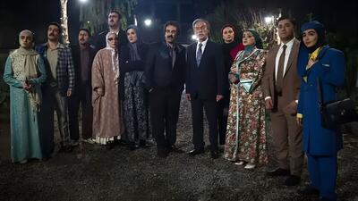 فیلم/ تغییر چهره جذاب بازیگران «پایتخت» قبل و بعد از گریم / از مژه های نسرین نصرتی و موهای بلند هومن حاجی عبداللهی تا سبیل احمد مهران فر و محسن تنابنده