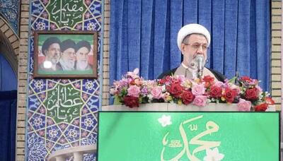 امام جمعه کرمان: مردم مبعوث ایران فرضیههای غرب را به ابطال کشاندند