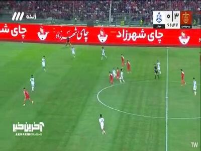 کارت قرمز برای عرفان شهریاری بازیکن ملوان در دقیقه ۷۰ | آخرین خبر