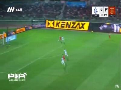تک به تک علیپور؛ مدافع ملوان توپ را از روی خط دروازه بیرون کشید | آخرین خبر