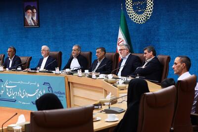 رئیس جمهور: اگر لازم شد برق دولت را قطع کنید اما برق صنایع نباید قطع شود | آخرین خبر