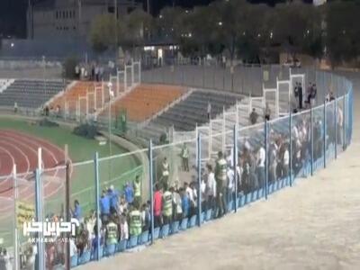هواداران ملوان پس از شکست هم دست از تشویق بازیکنان و کادر فنی برنداشتند | آخرین خبر