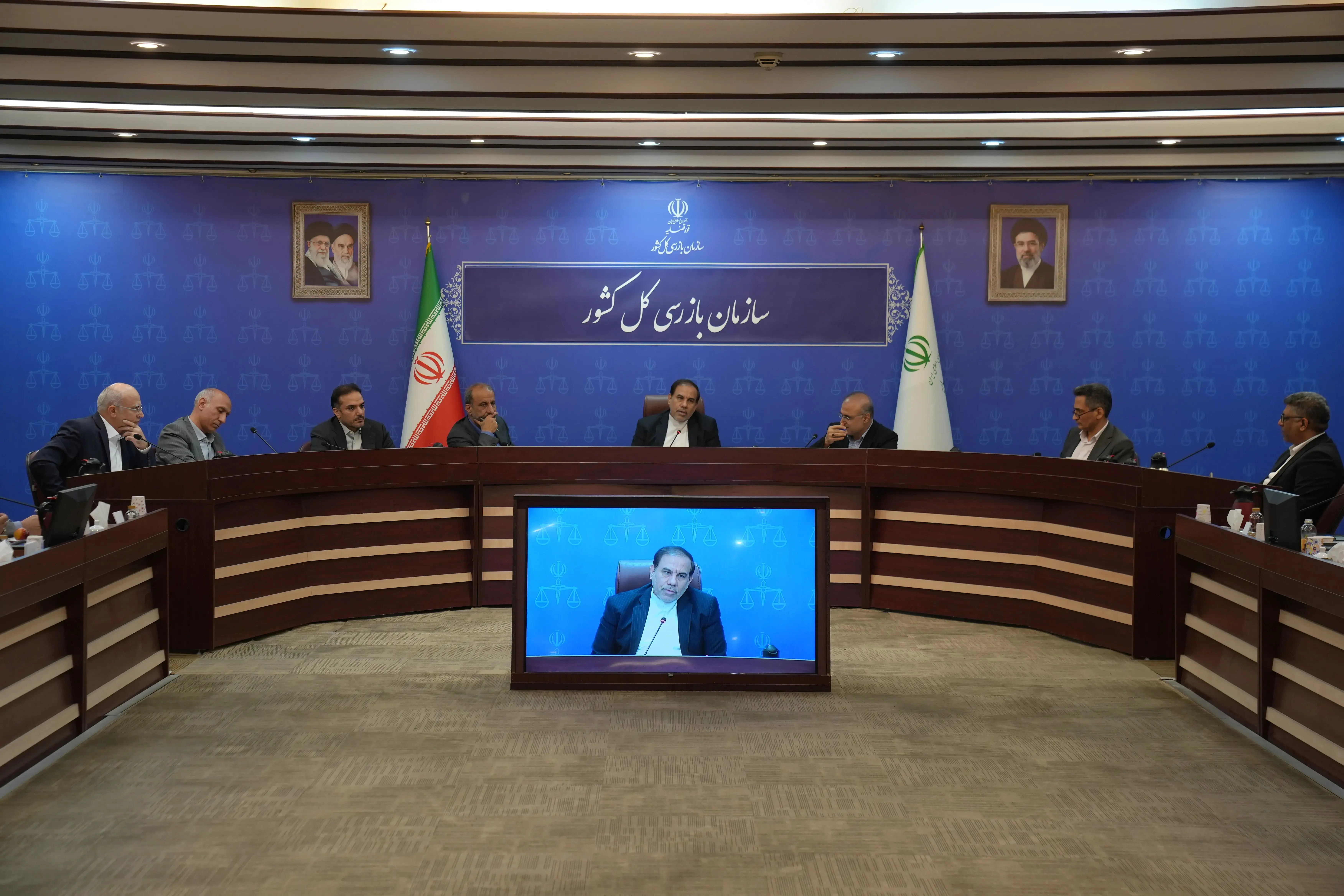 جهانگیر: در دنیا 5 روش اصلی برای صادرات و واردات وجود دارد اما در کشور ما بیش از ۲۰ روش!