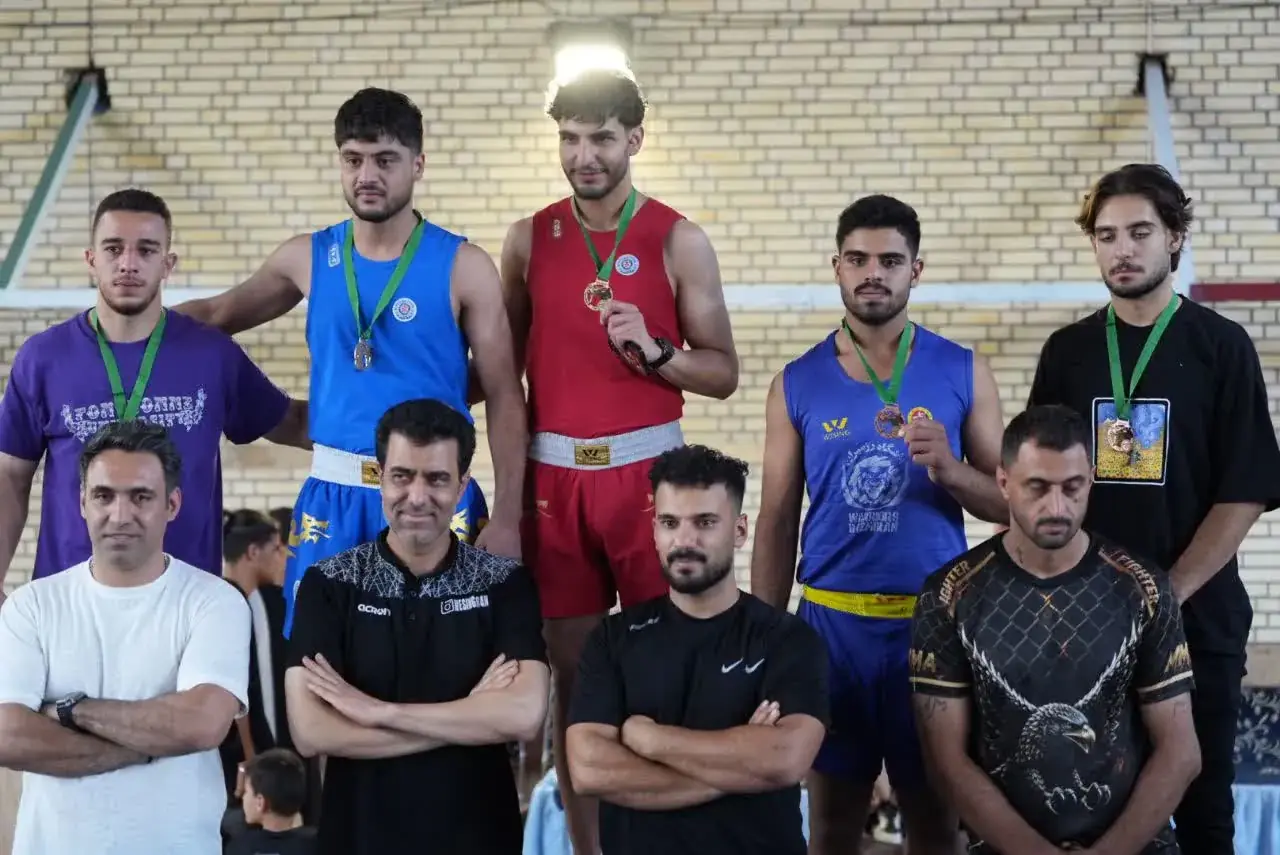 سکوی قهرمانی به ووشوکاران اصفهان رسید