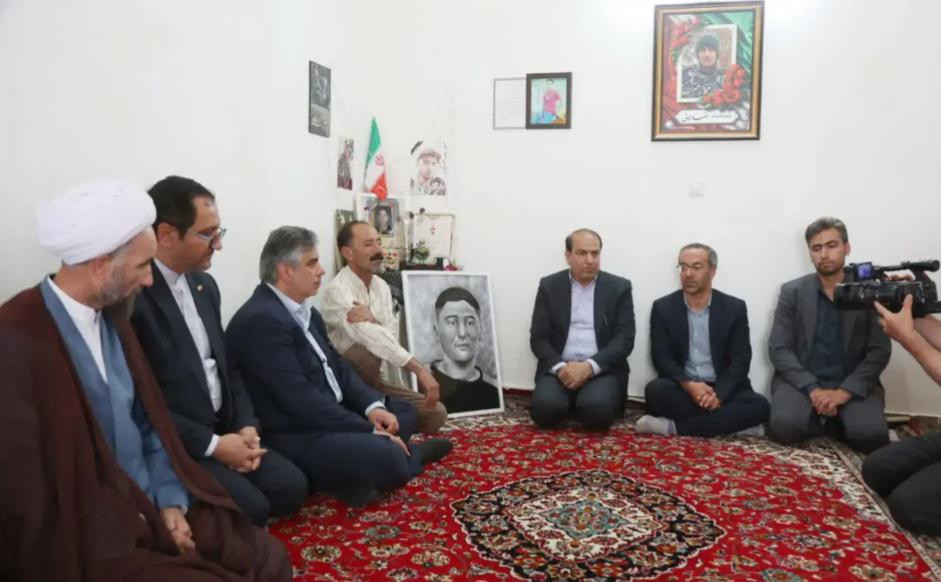 شهدا نماد عزت و پایداری ملت ایران هستند