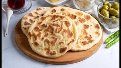  طرز تهیه نان تابه ای بدون فر به روش سنتی شمالی؛ نانی نرم و خوش عطر برای صبحانه