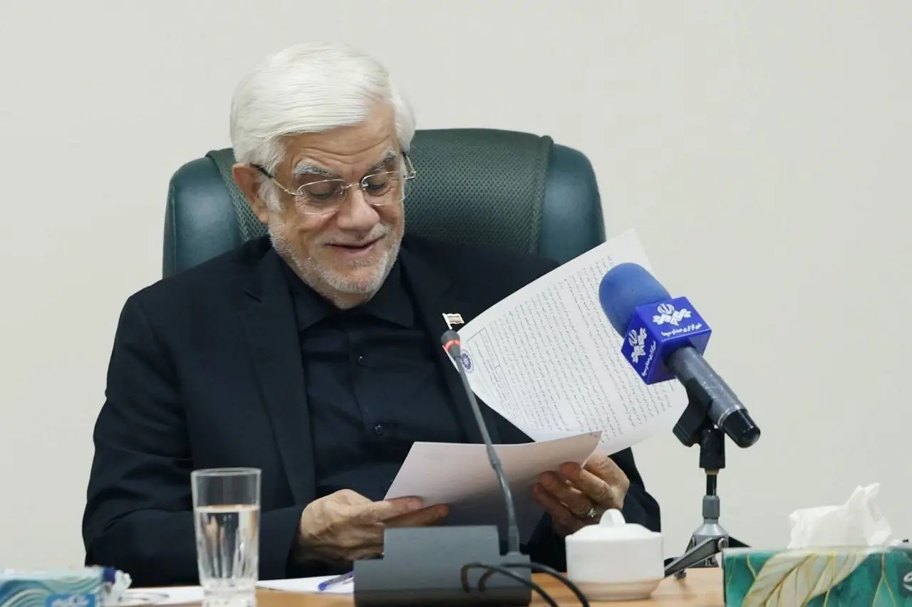 عارف: رئیسجمهور حداقل ۱۰ بار درباره افزایش قیمت کالابرگ دستور داده/ به تبعیض مثبت برای بهکارگیری بانوان اعتقاد داشتم